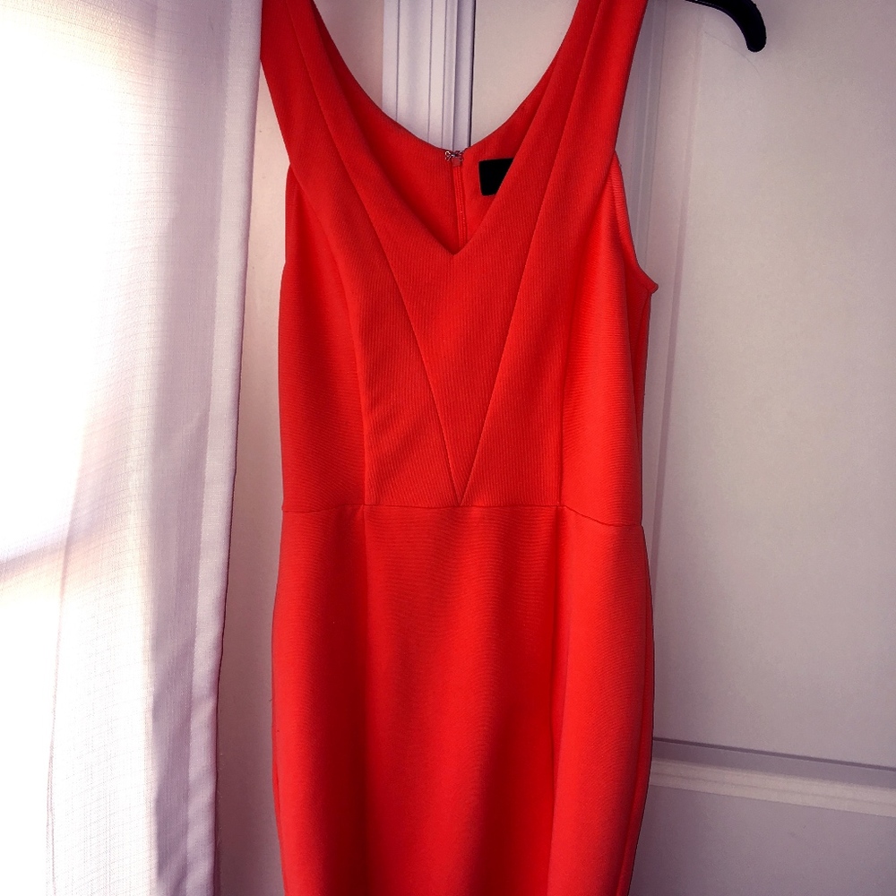 Dress - Picture 1 of 3